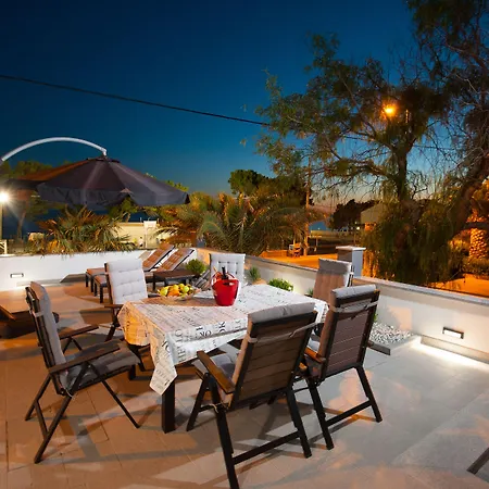 Nani Guest house Podstrana