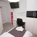 Nani Πανσιόν