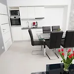 Πανσιόν Nani 5*