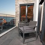Nani Πανσιόν