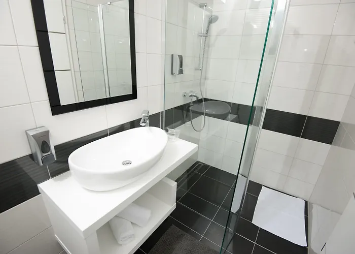 Nani Konukevi Podstrana